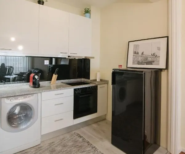 Apartamento Newark Апартаменты *